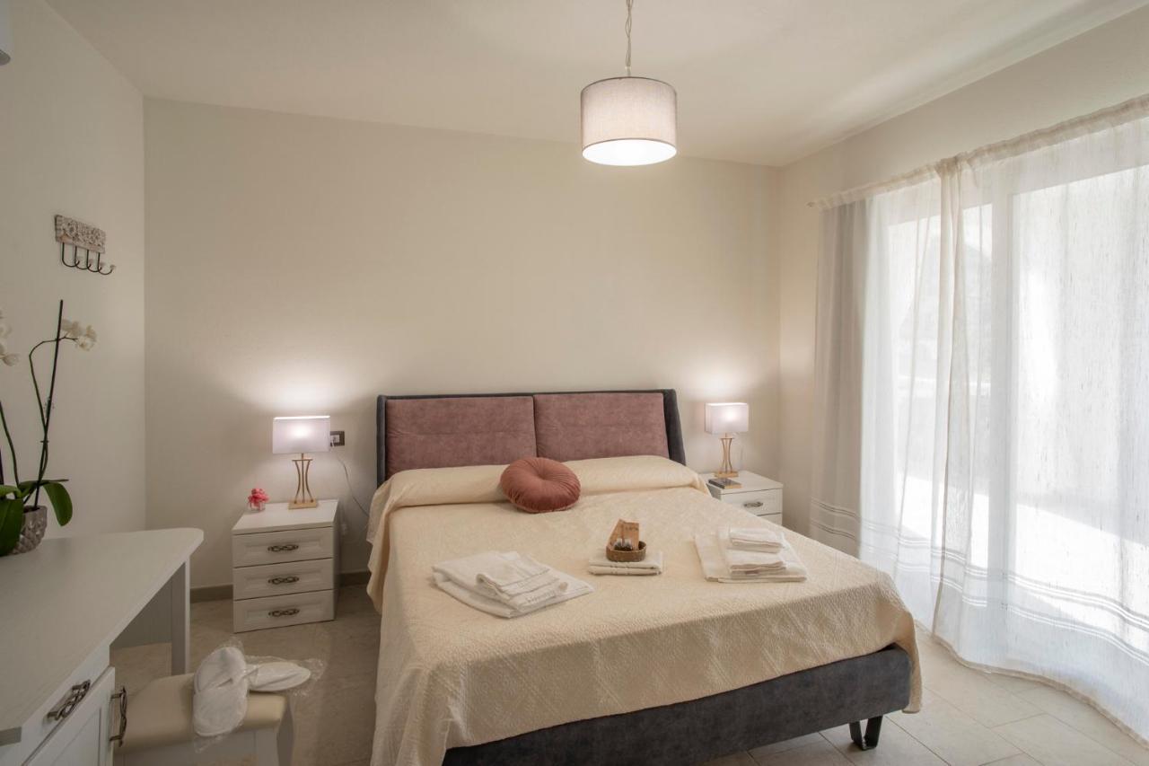 Lamefata Hotel San Teodoro  Eksteriør billede